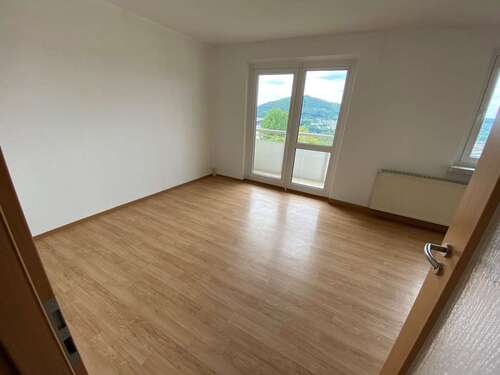 Foto - Wohnung zum Mieten in Suhl 462,80 € 75.25 m²