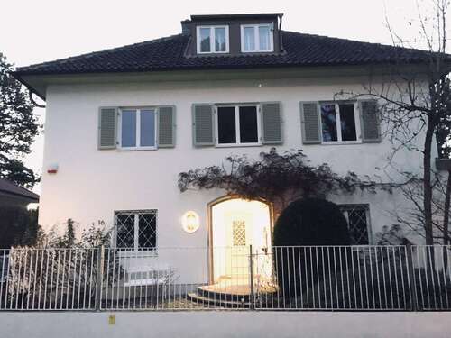 Foto - Haus zum Kaufen in Augsburg 1.950.000,00 € 300 m²