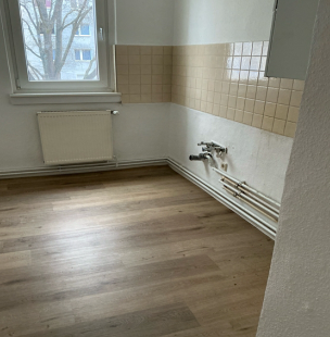 Foto - Wohnung zum Mieten in Halle (Saale) 547,00 € 58.81 m²