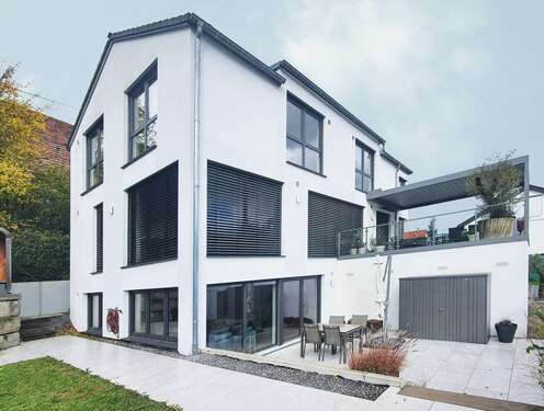 Foto - Haus zum Kaufen in Winnenden 1.400.000,00 € 250 m²