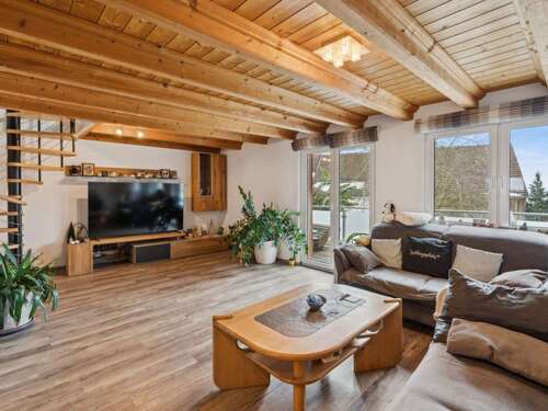 Foto - Haus zum Kaufen in Unterschneidheim 899.000,00 € 272 m²