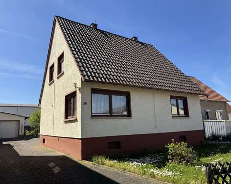 Foto - Haus zum Kaufen in Stein-Bockenheim 229.000,00 € 101 m²