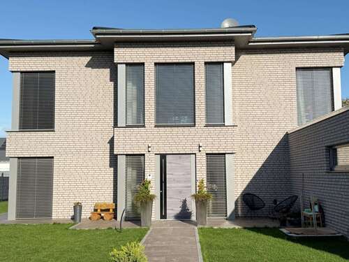 Foto - Haus zum Kaufen in Gifhorn 1.299.999,00 € 243 m²