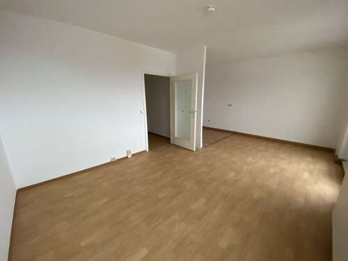 Foto - Wohnung zum Mieten in Suhl 318,27 € 54.46 m²