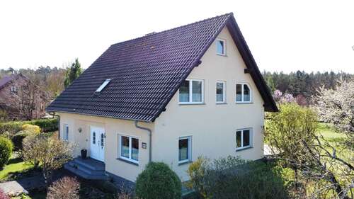 Foto - Haus zum Kaufen in Storbeck-Frankendorf Frankendorf 520.000,00 € 208 m²