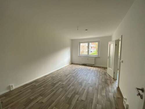 Foto - Wohnung zum Mieten in Suhl 410,62 € 60.95 m²