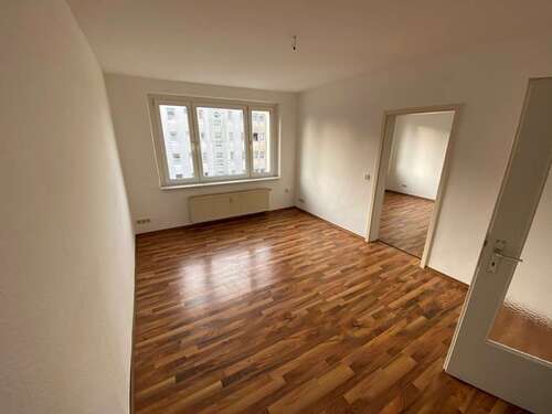 Foto - Wohnung zum Mieten in Suhl 291,34 € 44.25 m²