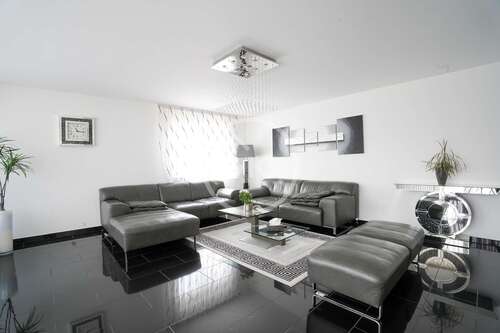 Foto - Haus zum Kaufen in Meckenbeuren 1.099.900,00 € 255.2 m²