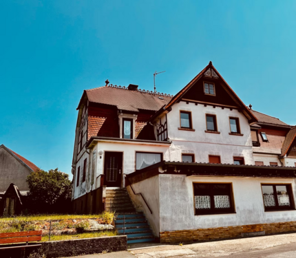 Foto - Haus zum Kaufen in Haina 126.000,00 € 200 m²