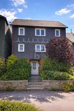 Foto - Haus zum Kaufen in Neuhaus am Rennweg 80.000,00 € 130 m²