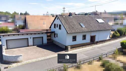 Foto - Haus zum Kaufen in Schnaittenbach 289.000,00 € 192.56 m²