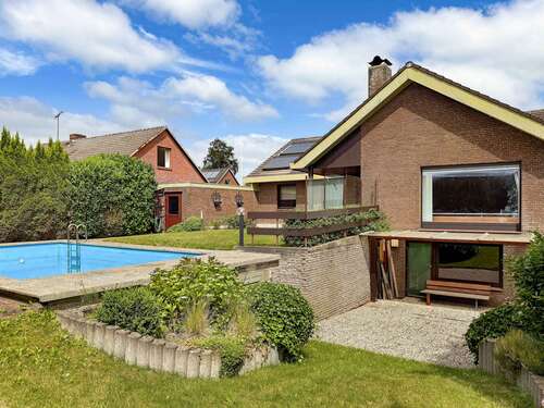 Foto - Haus zum Kaufen in Osterby 358.000,00 € 140 m²