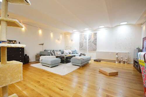 Foto - Wohnung zum Mieten in Düsseldorf 2.590,00 € 256 m²