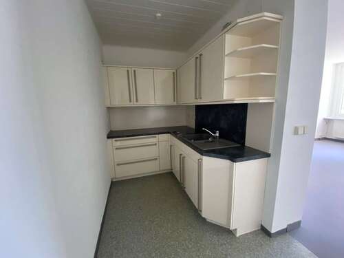 Foto - Wohnung zum Mieten in Suhl 297,92 € 36.66 m²