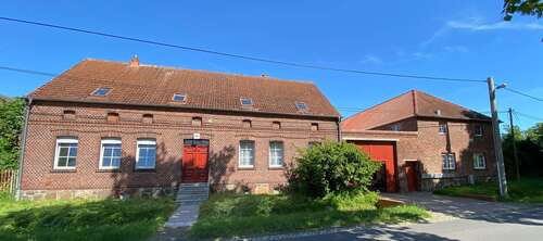 Foto - Haus zum Kaufen in Zahna-Elster 1.550.000,00 € 820 m²
