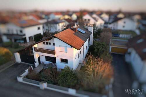 Foto - Haus zum Kaufen in Ingolstadt 740.000,00 € 150 m²
