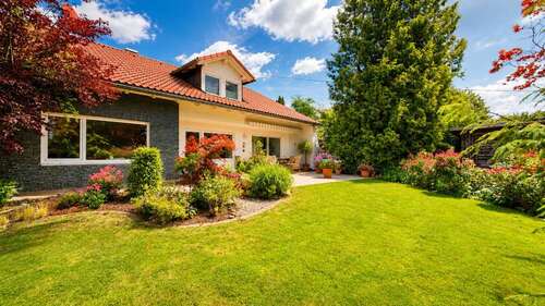 Foto - Haus zum Kaufen in Haldenwang 895.000,00 € 222.11 m²