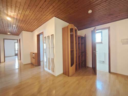 Foto - Wohnung zum Mieten in Homburg 850,00 € 109 m²