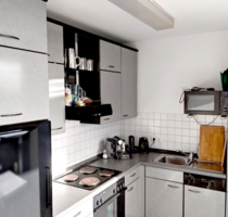 Büro in Köln 300,00 € 4 m² - 300,00&nbsp;EUR Kaltmiete, ca.&nbsp; 4,00&nbsp;m&sup2; in Köln (PLZ: 50670)