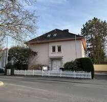 Haus zum Kaufen in Wiesbaden 1.149.000,00 € 330 m²