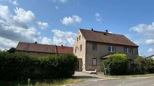 Foto - Haus zum Kaufen in Markersdorf 140.000,00 € 165 m²
