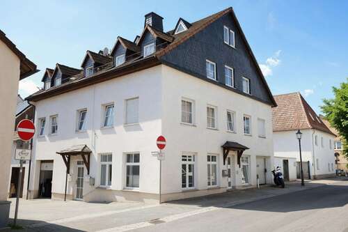 Foto - Haus zum Kaufen in Usingen 559.000,00 € 239.32 m²
