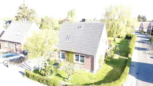 Foto - Haus zum Kaufen in Wesselburen 179.000,00 € 85 m²