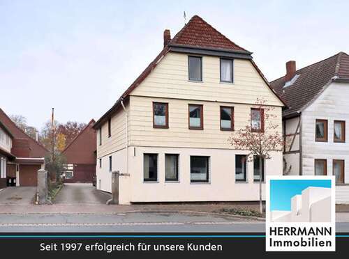 Foto - Haus zum Kaufen in Springe 279.000,00 € 257.65 m²