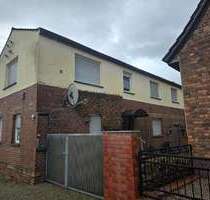 Haus zum Kaufen in Rösa 75.000,00 € 165 m²