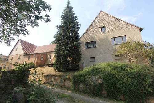 Foto - Haus zum Kaufen in Querfurt 89.000,00 € 135 m²