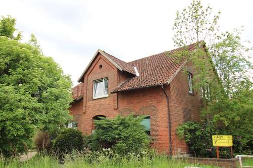 Foto - Haus zum Kaufen in Stadthagen 275.000,00 € 243.54 m²