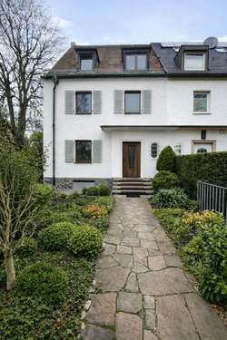 Foto - Haus zum Mieten in Nürnberg 2.750,00 € 196 m²