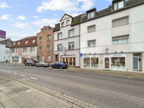 Foto - Haus zum Kaufen in Düren 199.000,00 € 141.11 m²