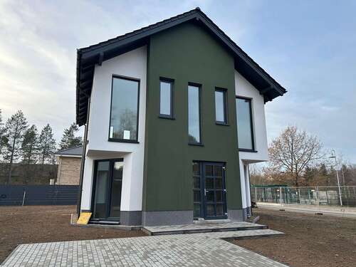 Foto - Haus zum Kaufen in Werneuchen 560.000,00 € 123 m²