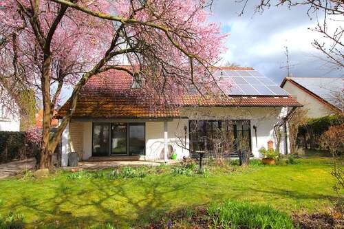 Foto - Haus zum Kaufen in Neufahrn 1.080.000,00 € 190 m²