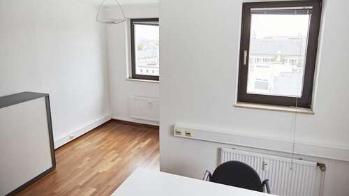 Foto - Büro in Köln 600,00 € 18 m² - 600,00&nbsp;EUR Kaltmiete, ca.&nbsp; 18,00&nbsp;m&sup2;