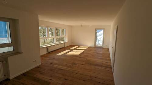 Foto - Wohnung zum Mieten in Oberottmarshausen 1.500,00 € 135 m²