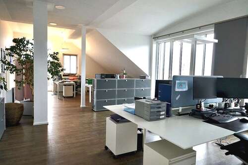 Foto - Büro in Parsdorf 4.321,24 € 165 m²