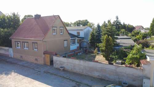 Foto - Haus zum Kaufen in Bernburg (Saale) 229.000,00 € 194.2 m²