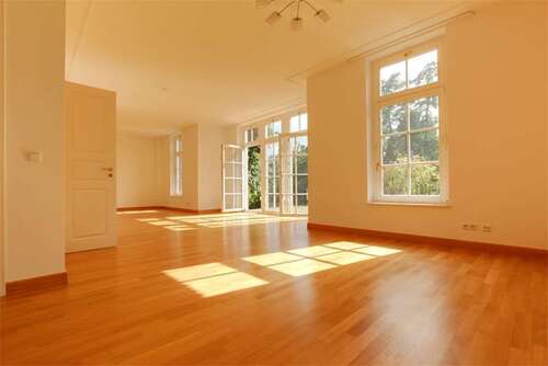 Foto - Haus zum Mieten in Kronberg 5.600,00 € 235 m²