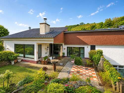 Foto - Haus zum Kaufen in Zwingenberg 975.000,00 € 215 m²