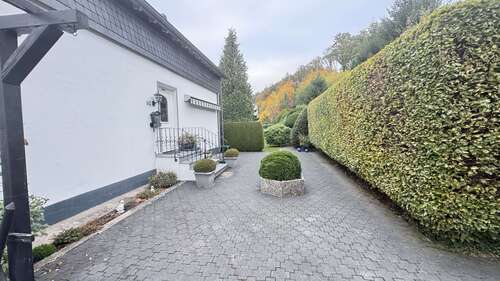 Foto - Haus zum Mieten in Wiehl 1.200,00 € 170 m²