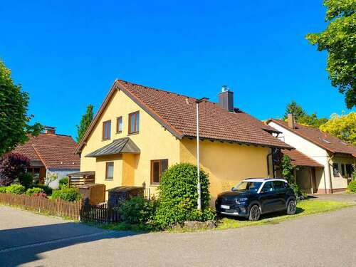 Foto - Haus zum Kaufen in Pleidelsheim 649.000,00 € 143.86 m²