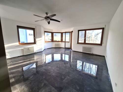 Foto - Wohnung zum Kaufen in Weinstadt 249.000,00 € 59 m²