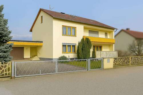 Foto - Haus zum Kaufen in Straubing 799.000,00 € 270 m²