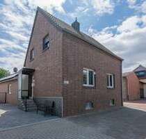 Haus zum Kaufen in Heinsberg Straeten 229.000,00 € 105 m² - Heinsberg / Straeten