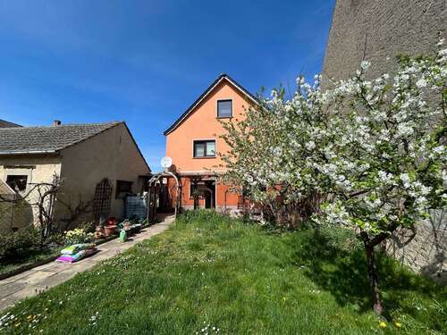 Foto - Haus zum Kaufen in Schönfeld 285.000,00 € 207.34 m²