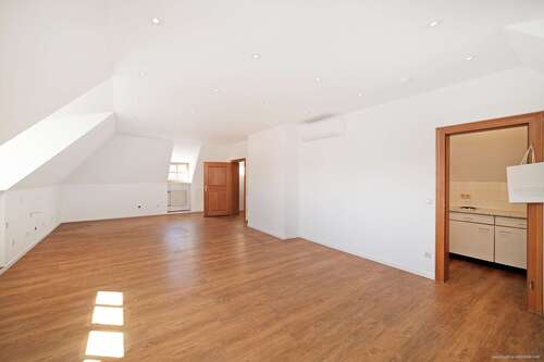 Foto - Büro in Ismaning 670,00 € 51 m²