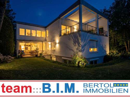Foto - Haus zum Kaufen in Gauting 2.300.000,00 € 302 m²