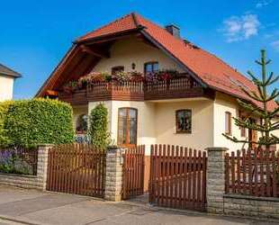 Haus zum Kaufen in Dresden 900.000,00 € 212.14 m²